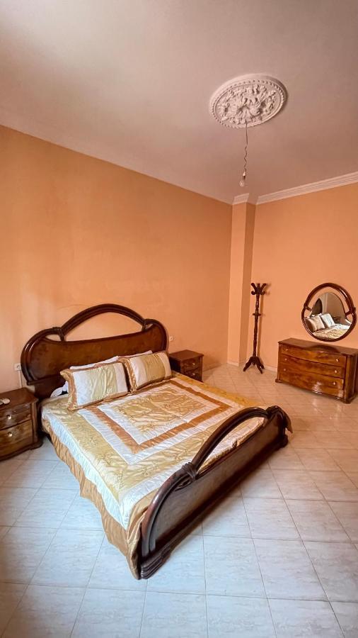 Maison De Ville Agreable Avec Un Patio Marocain Ouarzazate Exterior photo
